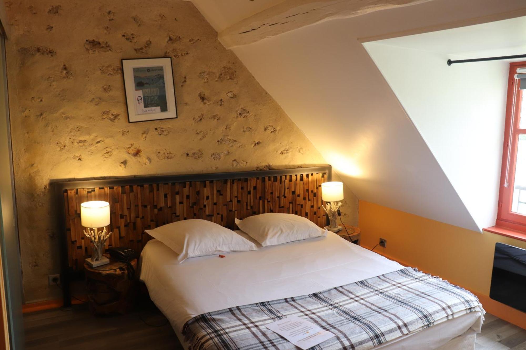 Auberge Du Manet Montigny-le-Bretonneux Eksteriør billede