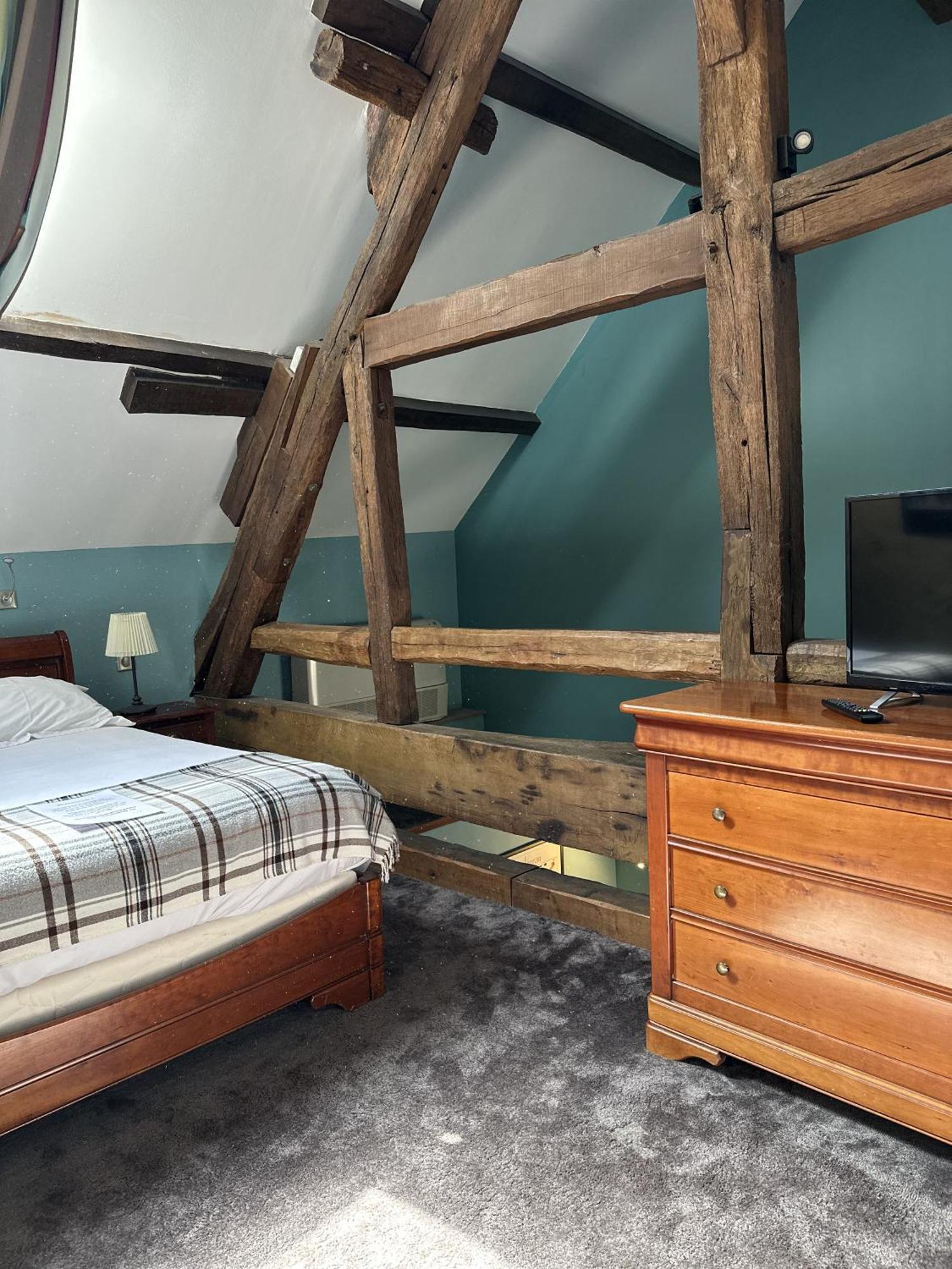 Auberge Du Manet Montigny-le-Bretonneux Eksteriør billede