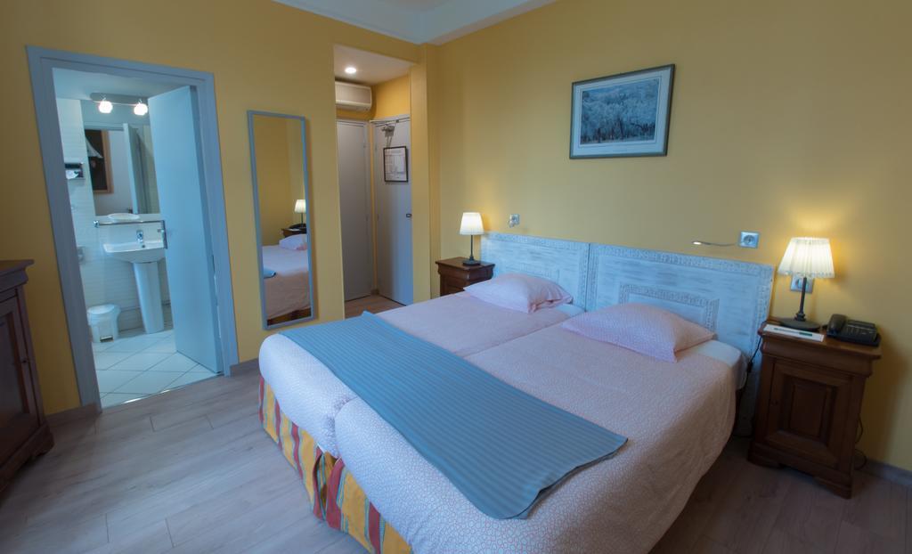 Auberge Du Manet Montigny-le-Bretonneux Eksteriør billede